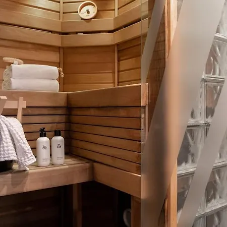 公寓 Cozy With Private Sauna